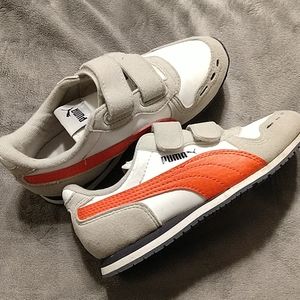Boys "Puma" Sneakers (velcro)